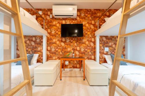 GRAND CAVE MOTOMACHI - Yokohama