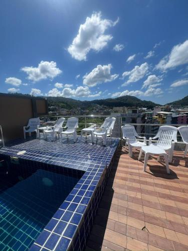 A környék, OYO Dynasty Hotel in Patong