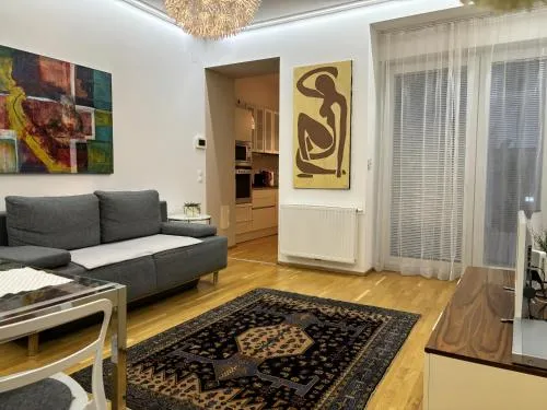 Moderne Stadtwohnung mit Balkon in Wien, Österreich