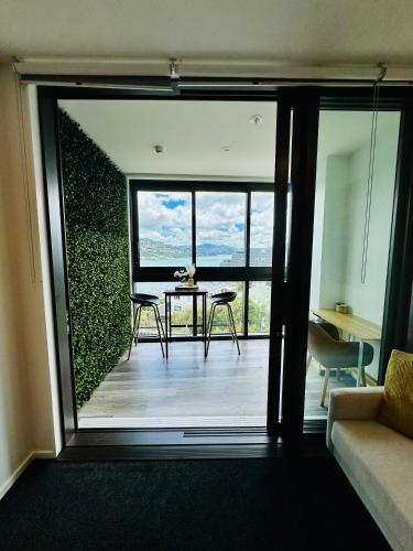Brand New Lush Studio Apartment close to airport in Miramar