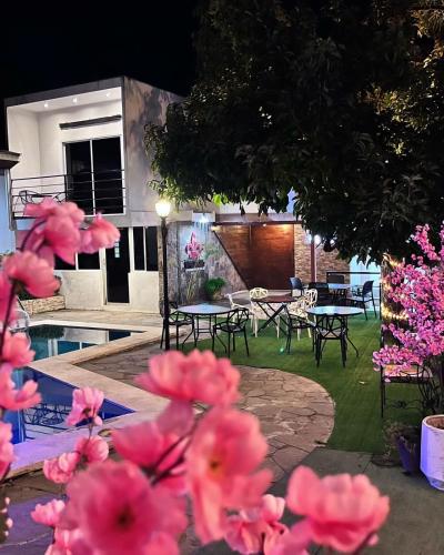 . VILLA NAPOLI