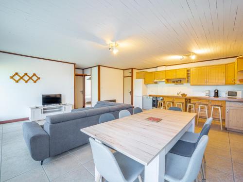 Maison à Mimizan Plage, 600m de la mer, 10 pers, 2 étoiles, confort moderne, jardin, parking - FR-1-50-88