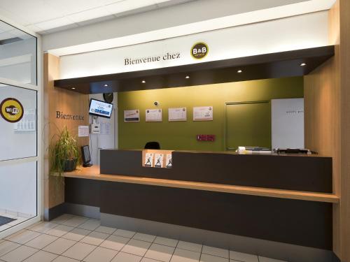 B&B Hôtel Grenoble Centre Alpexpo - image 3