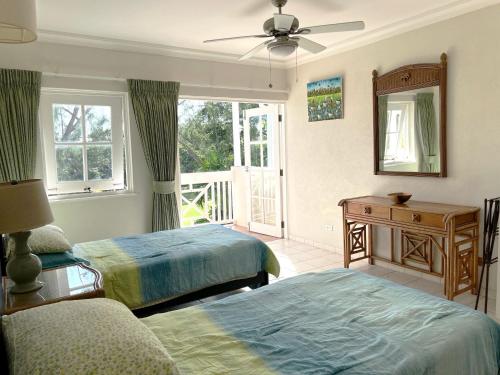 ZenBreak Rockley Golf Apt - image 4