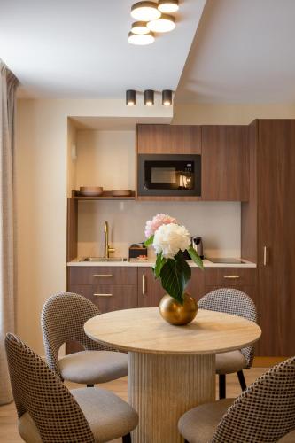 Sol Hotel - Saint Mande in Saint Mande