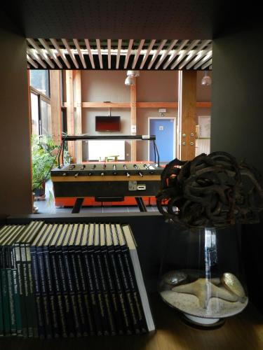 公用交誼廳/視聽室, Hostel De Veurs in 富倫