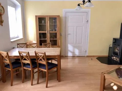 Hugenottenwohnung im Bauernhaus - Platz für größere Familien in Braunsberg, Deutschland