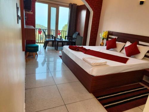 Golden Himalaya Homestay in 北阿坎德邦