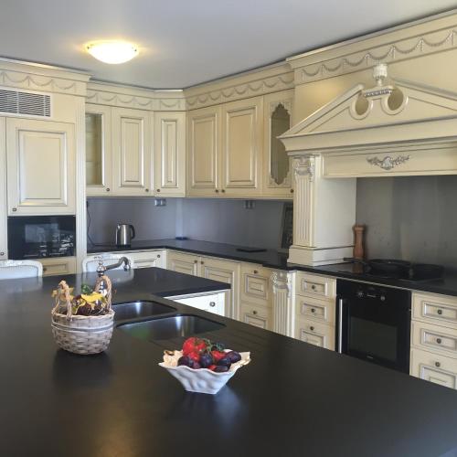 Kitchen, Villa Soley in Cannes