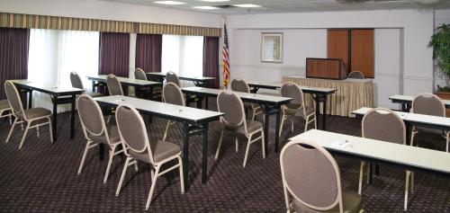 Ramada by Wyndham Nashville/Music Valley - image 4