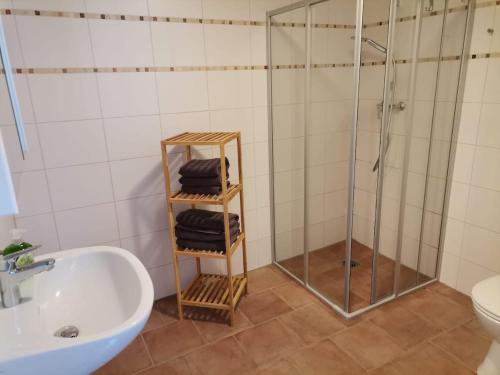 Appartement für 2 Personen Wohn und Schlafzimmer DuschBad Wi8 (Appartement fur 2 Personen Wohn und Schlafzimmer DuschBad Wi8) in Gifhorn