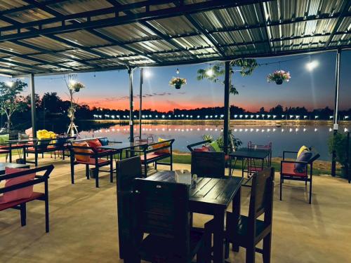 โรส พาร์ค รีสอร์ท (Rose Park Resort) in พังโคน