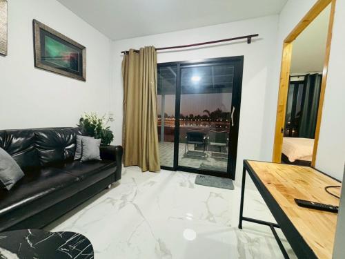 โรส พาร์ค รีสอร์ท (Rose Park Resort) in พังโคน