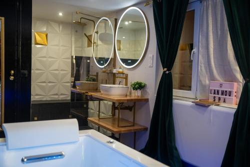 Love Room elegante spa privatif et exterieur cosy in Goussainville