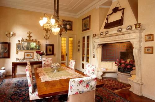 Villa V - image 3
