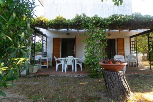 Villetta con giardino a Marcelli - M148