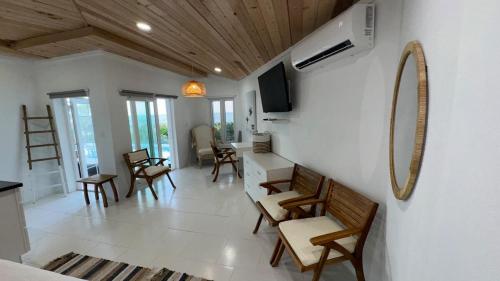 8 Bedroom Ocean Front in Eleuthera Double Bay with pool in Norspalmeto Pointa