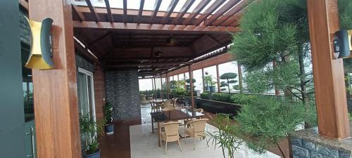. Hotel Ghiloth Inn