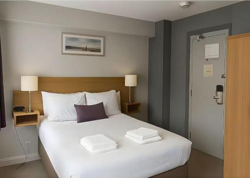 1 double bed