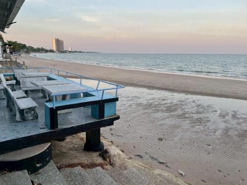 Sea Side Villa - Hua Hin