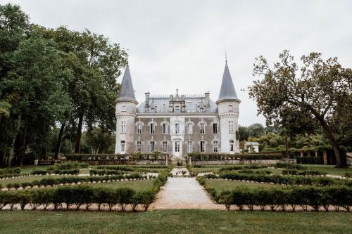 Château Belle Epoque - Chambres d'Hôtes & Gîtes 5