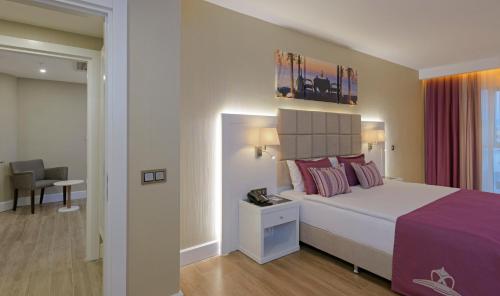 Asia Beach Resort & Spa Hotel - image 7