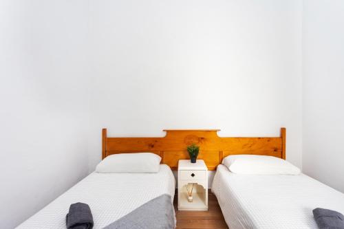 Home2Book Pensión Casablanca Room Type - Twin Room with Shared Bathroom