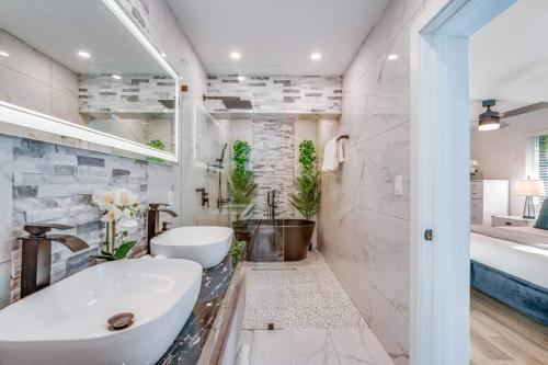 Fox Private Resort-heated Pool, Spa-downtown&beach in Fort Lauderdale, USA
