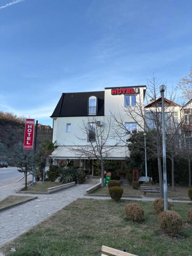 Hotel Skura