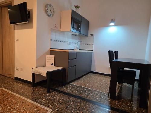 Affittacamere House LeoMar di Sara - Gaslini 4