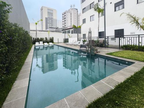 สระว่ายน้ำ, Apt 2 quartos - para 6 pessoas - a 300m do Metro Barra Funda perto, do Allianz e 9 min do Anhembi, P in บาร์ราฟุนดา