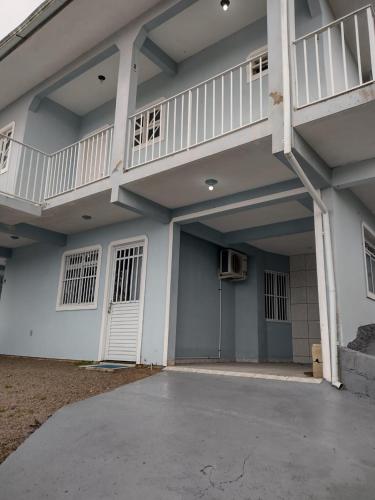Apartamento 2 minutos da praia in 拉戈伊尼亞