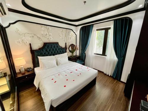 Royal Hotel Ha Noi in Thanh Tri