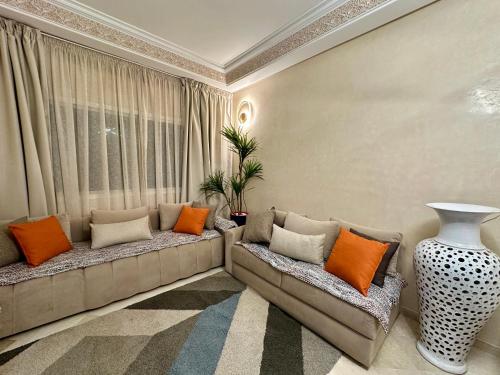 Sweet Jacobs Luxury Apartment - image 12