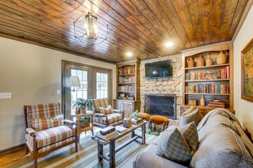 Fishing Ponds: Peaceful Tifton Getaway in 泰泰 (GA)