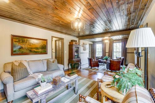 Fishing Ponds: Peaceful Tifton Getaway in 泰泰 (GA)