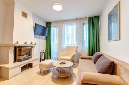Two-bedroom Apartment in the Heart of the Rhodopes by Flat Manаger in Pamporovo