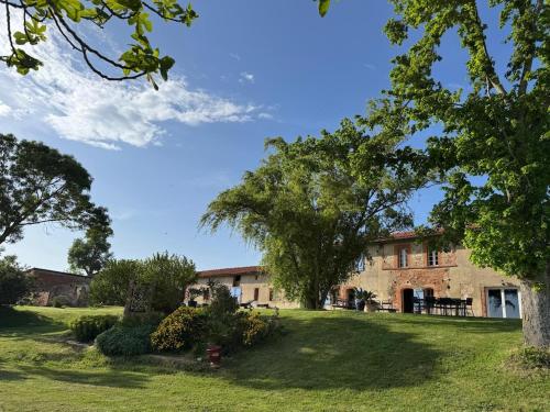 Chic & Nature Gîte - Domaine du Verdier, Lauragais (Chic & Nature Gite - Domaine du Verdier, Lauragais) in Cintegabelle