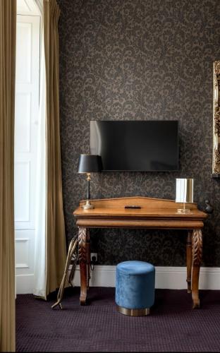 Edinburgh Castle Suite - The Edinburgh Address - image 9