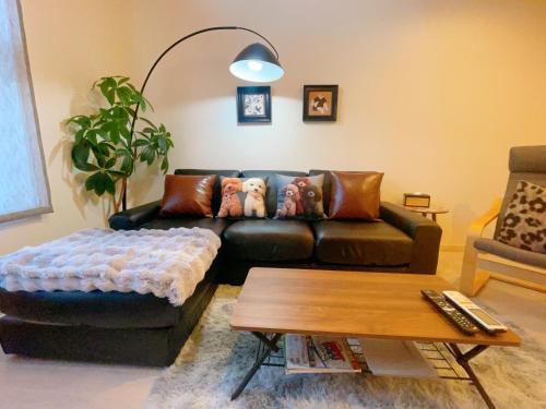 SMILE HOUSE close to USJ Mario Kidsroom high class kitchen bath easy to Kobe Nara 10mins to downtown by train up to 6ppl