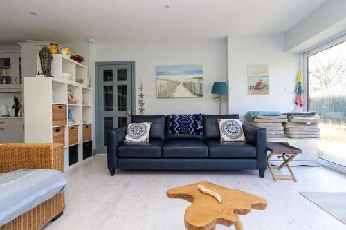 Koplietošanas atpūtas telpa ar TV, Brittas Bay Holiday Park No 7 by Trident Holiday Homes in Brittas Bay