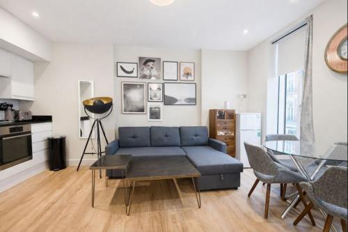 Central Mayfair 1 Bedroom Apartments 33SGG no lift - image 13