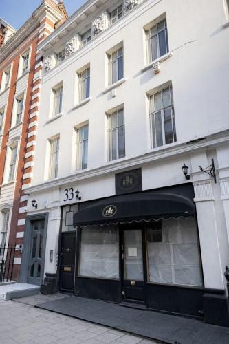 Central Mayfair 1 Bedroom Apartments 33SGG no lift - image 10