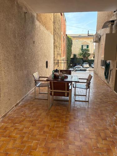 Вид, Apartament house in Marcianise