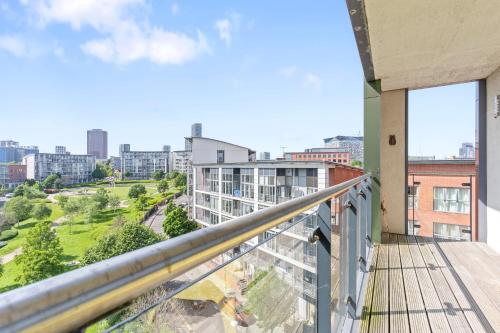 Modern 2-Bed Apartment - Mailbox, BHX Station, Bullring - Free Parking & Central Location, Birmingham (photo 6)