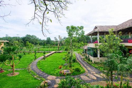Surrounding environment, Phutara Treehouses in Ban Ta Khun