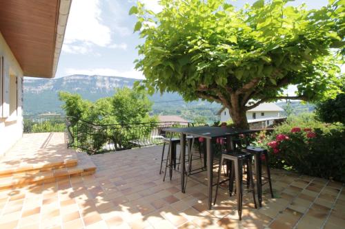 Beautiful villa on the slopes of Lake Aiguebelette! in Saint-Alban-de-Montbel