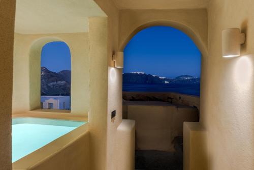 Caldera's Dream Cave House with hot tub & sea view - image 5
