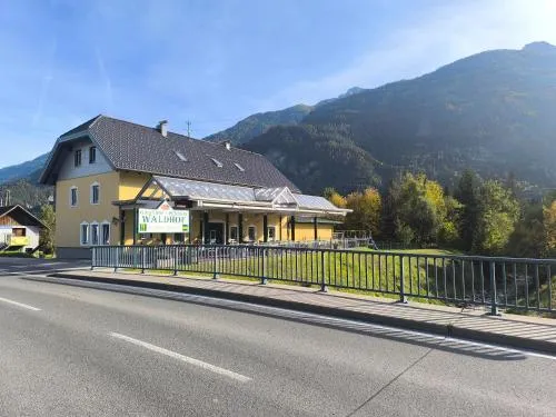 Gasthof Waldhof in Dellach im Drautal, Österreich