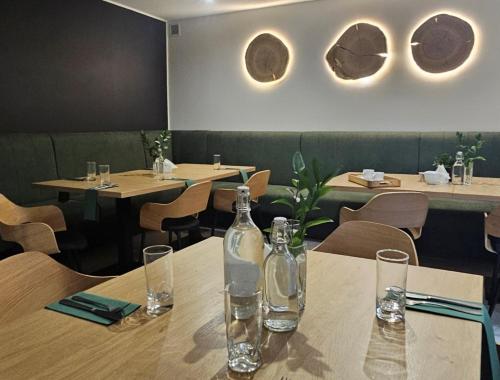 Restauracja i hotel Pod Kasztanami - image 6